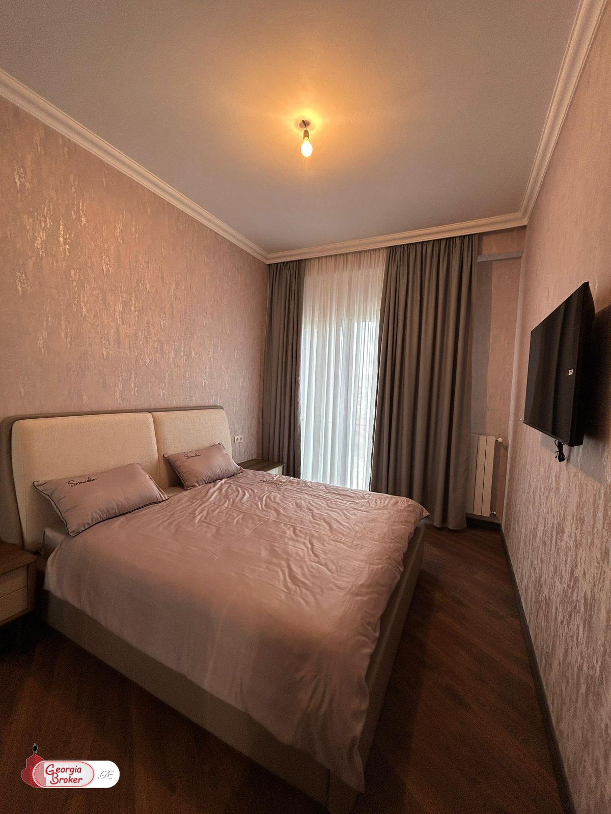 იყიდება ახალი გარემონტებული 2 ოთახიანი ბინა კრწანისი ბლოქსში